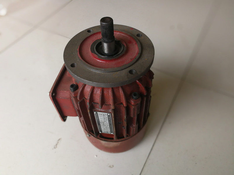 Nanjing General Plant Lifting motor ZDY112-4 0 5KW tapered rotor Brake motor hoist Running motor