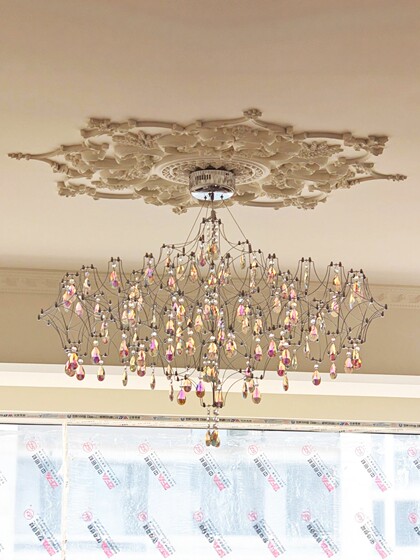 New French-Style Light Luxury Living Room Crystal Chandelier, High-End Firefly Design, Elegant and Grand for Villa, Dining Room, and Bedroom Main Lighting
