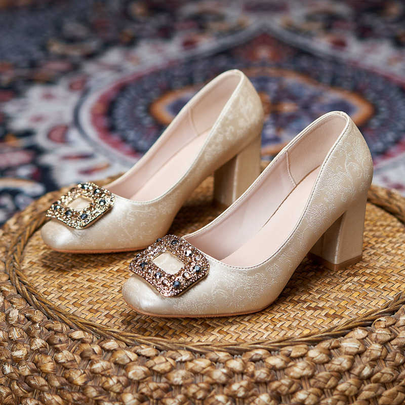 Square-Toe Chunky High Heels, Large Size, Extra Wide, Suitable for Weddings, Mother-In-Law Shoes, Comfortable and Not Tiring, Shallow Mouth with Square Buckle