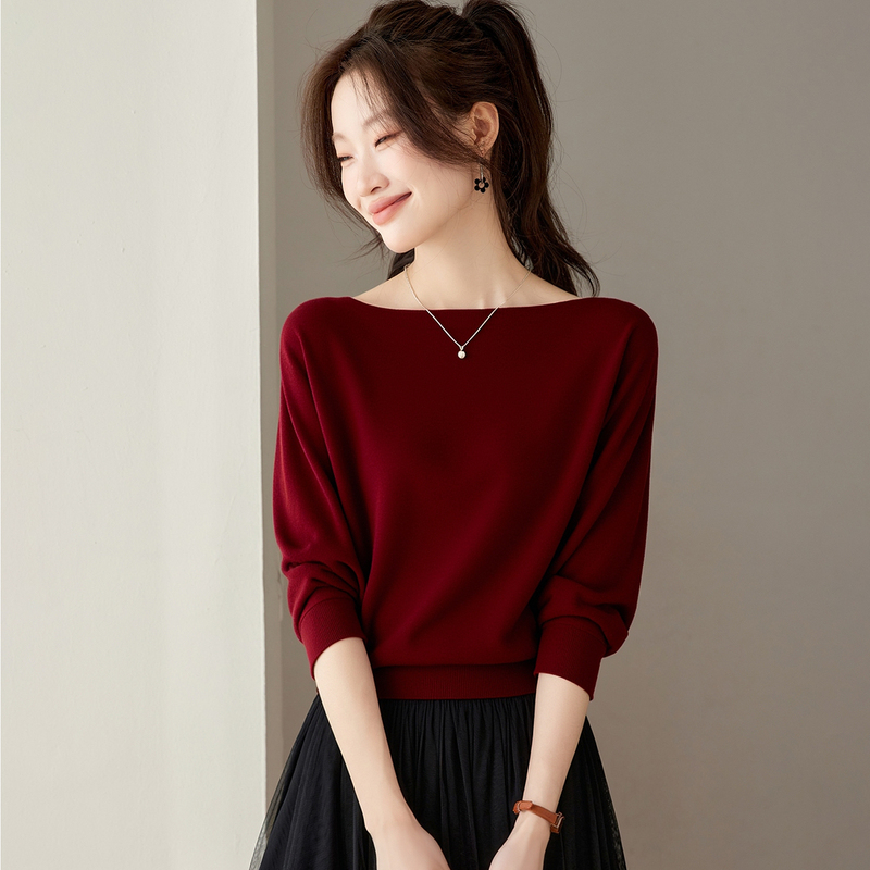 One-Line Collar Wool Sweater for Women, Autumn and Winter Short Knit Base Shirt, High-Waisted Petite Inner Wear Batwing Shirt for Autumn and Winter