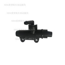 Suitable for Kaiwei Rongguang retro prince QJ200-2H rear brake cylinder disc brake fluid brake foot brake upper pump