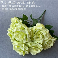 7 бриллиантовых роз-зеленых