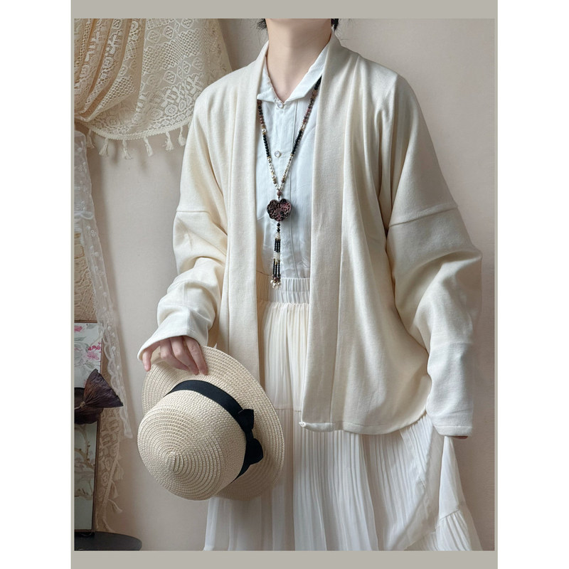 Qingshanfang Original Hanfu Autumn and Winter New Knitted Airplane Sleeve Cardigan Jacket, Versatile Top for Daily Commuting, Five Colors Qingshanfang Original Hanfu Autumn and Winter New Knitted Airplane Sleeve Cardigan Jacket, Versatile Top for Daily Commuting, Five Colors
