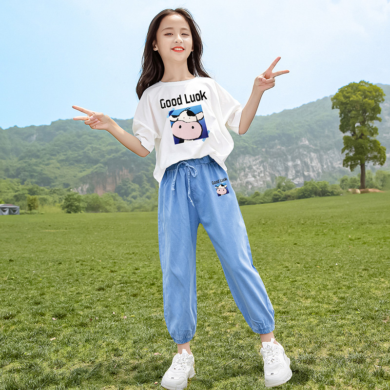Girls summer suits summer Western style 7 middle-aged girls' clothing 8 sports 10-year-old girls spring clothing 12 children's thin section 13