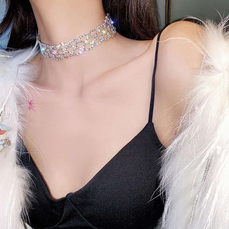 Necklace women's 2020 new light luxury niche sweater chain autumn and winter high-end neckband cold wind hip-hop collarbone necklace
