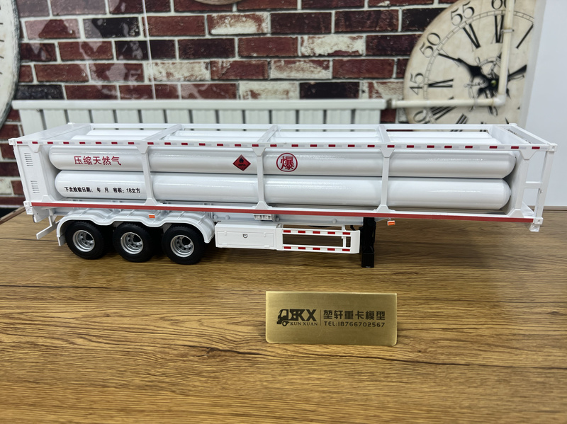 Original 1:24 Scale Compressed Cng Natural Gas Hazardous Goods Gas Transport Truck Frame Trailer Model Original 1:24 Scale Compressed Cng Natural Gas Hazardous Goods Gas Transport Truck Frame Trailer Model