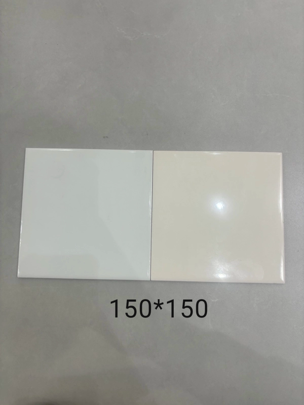 Old-Fashioned Small White Tiles 15*15 White Porcelain Tiles 150X150 Glazed Tiles Glossy White Beige Engineering Ceramic Tiles