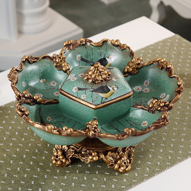 American dried fruit plate Household European luxury living room coffee table decoration Creative grid with lid Candy plate