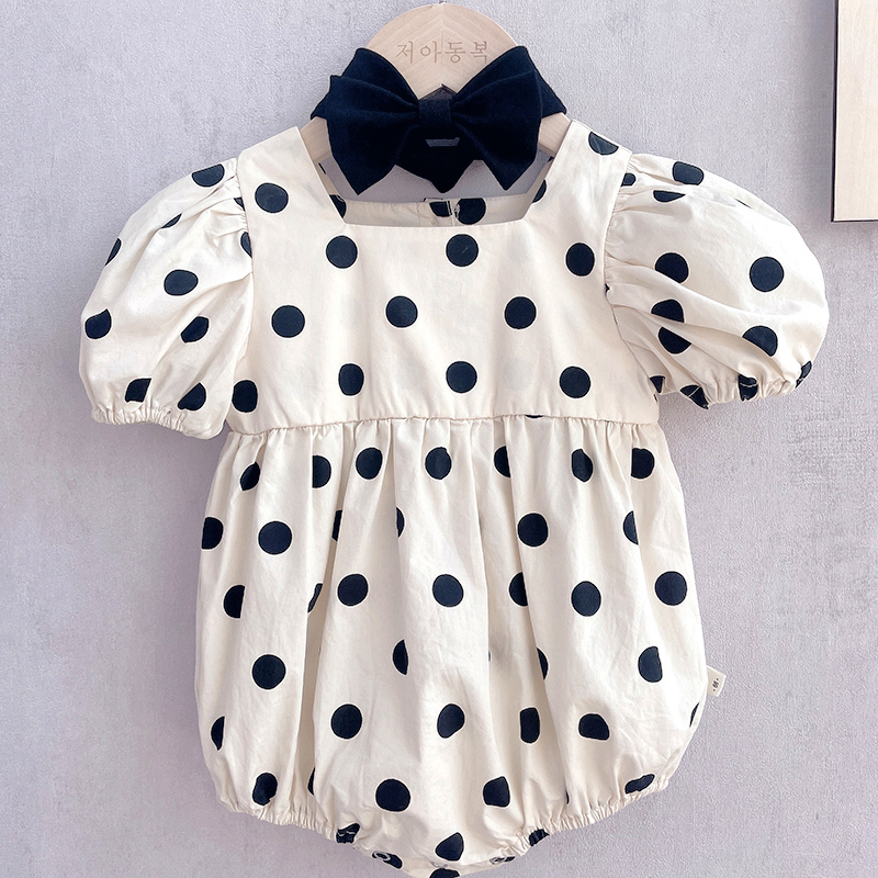 South Korean baby conjunction clothes summer gas wave point princess skirt freshman full moon 0 - 3 months old and crawling clothes