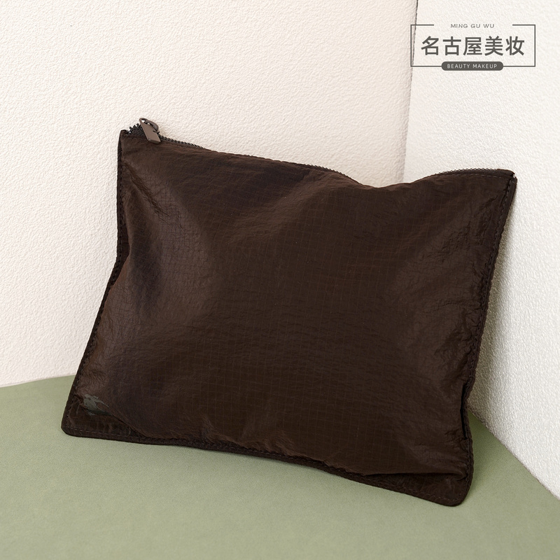 Burberry War Horse Ultra-Thin Double-Layer Envelope Bag Burberry Counter Gift Cosmetic Bag Portable Storage Zipper Bag