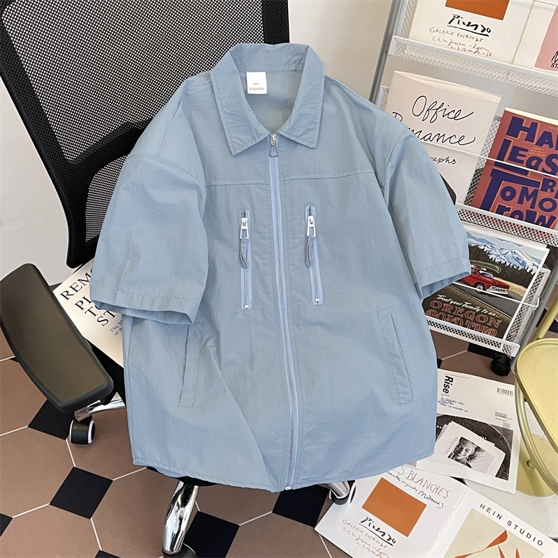 Thin Ice Silk Zippered Shoulder Pad Shirt for Men, Short-Sleeved, High Street Style, Summer Light Blue Work Shirt with a Sense of Design, Five-Quarter Sleeves