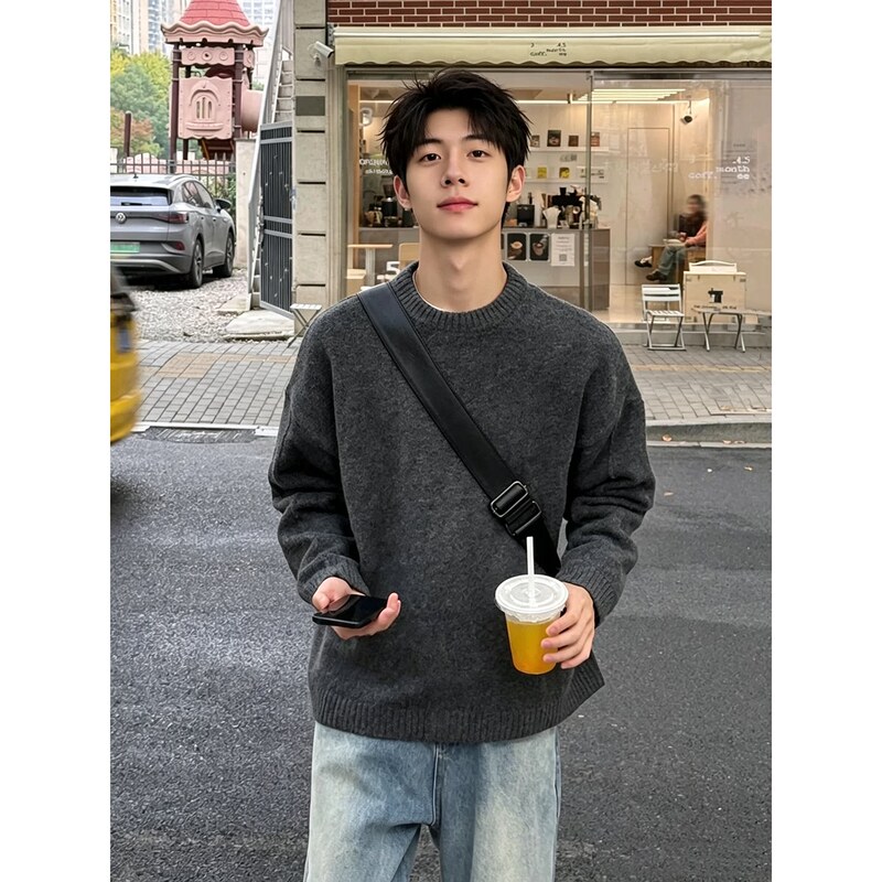 Dark Gray Crew Neck Sweater for Men, Winter Korean Style, Casual and Soft Knit Top, Cleanfit Inner Layer Base Shirt