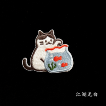 Japanese hipster handmade fabric embroidery brooch cat badge pin cute Joker T-shirt sweater accessories women