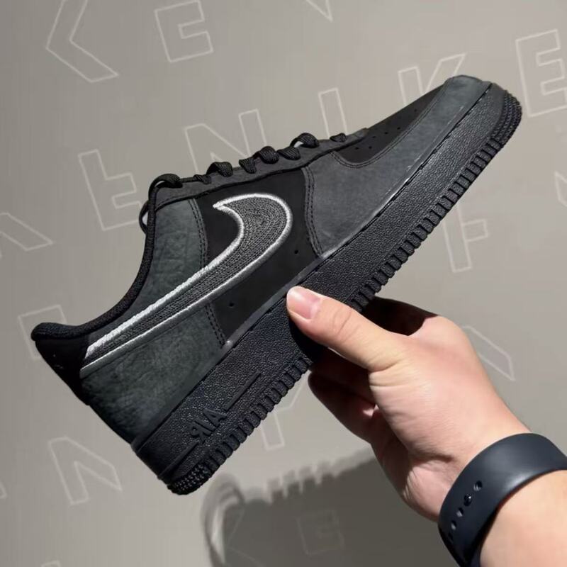 Nike Air Force 1 Nike Genuine Retro Trendy Sneakers for Men and Women, Breathable Low-Top Casual Shoes