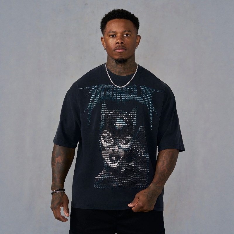 Youngla Batman-Themed Oversized T-Shirt for Men and Women, Featuring Rhinestone Embellishments, Made of Cotton, Loose Fit, Casual and Trendy Short Sleeves