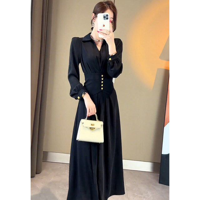 Hepburn style long-sleeved black dress 2022 early autumn temperament celebrity high-end goddess fan chic unique long skirt