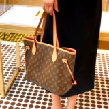 Сумка на одно плечо, Гонконг, коллекция 2023, (в наличии на складе), из натуральной кожи, премиум класс