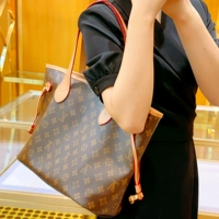 У Лао Хуа есть ясень молния