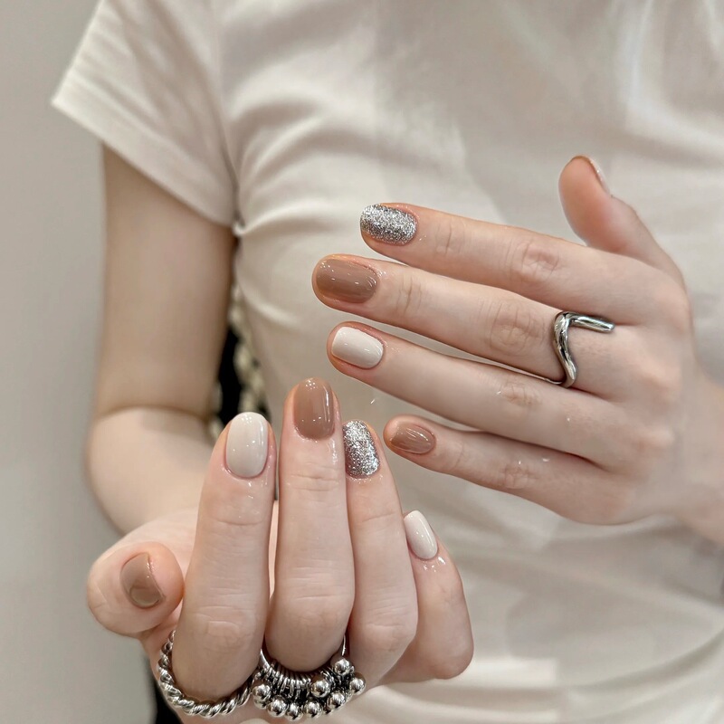 2026 New Style Handmade Wearable Nails, High-End, Gentle and Elegant, Fake Nails That Make the Skin Look Fairer, Removable, Popular on Xiaohongshu