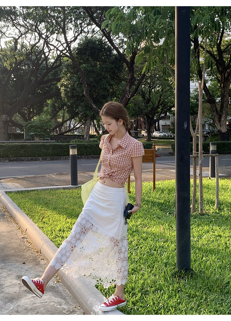 Tuuuh юбка полусолнце женская с высокой талией средней длины А-силуэт молочно-белая с кружевными цветочными вставками