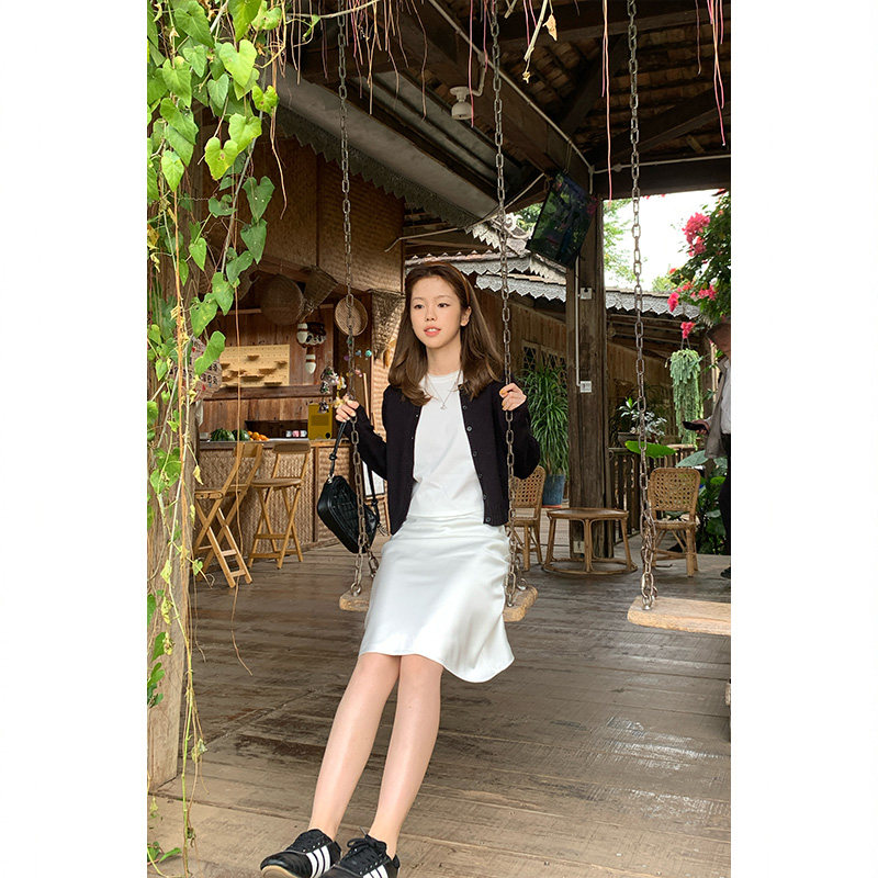 Tuuuh атласная юбка-миди женская весенне-летняя корейский стиль нежная струящаяся стройнящая универсальная короткая юбка