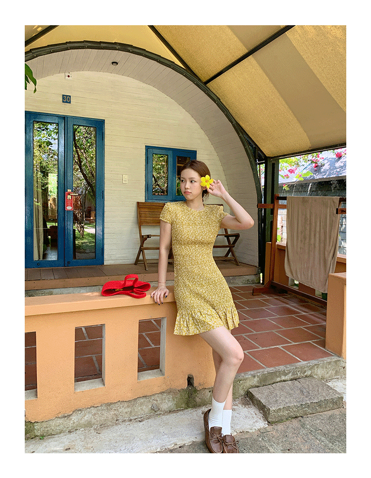 Tuuuh платье с цветочным принтом женское летнее стройнящее с поясом французское ретро миди желтое платье