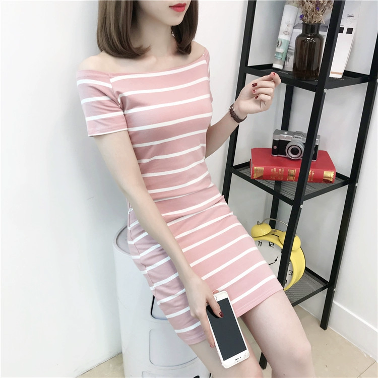 Mùa hè năm 2020 phụ nữ mới từ cổ áo sọc ngắn tay váy cỡ lớn Phiên bản Hàn Quốc của chiếc túi đeo chéo mảnh mai hoang dã - váy đầm