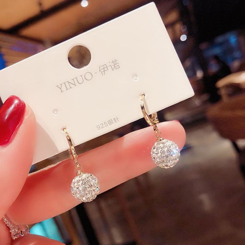 South Korea's Dongdaemun daily wild zircon diamond ball earrings earrings temperament net red fashion simple ear pin earrings women