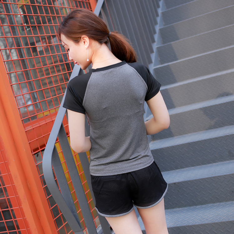 Mùa hè yoga quần áo phù hợp với chống thắp sáng mỏng và mỏng hai quần short chạy phòng tập thể dục thể thao của phụ nữ nhanh khô quần áo phụ nữ quần thể thao nữ ống rộng