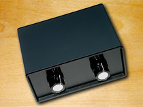 Stereo four-way audio signal input with volume control One way output switcher with gilded RCA socket