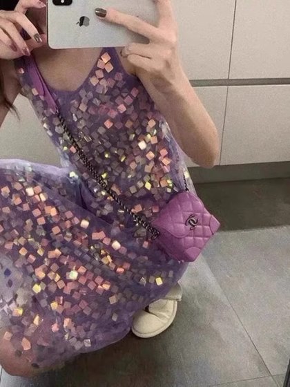 胖mm辣妹亮片吊带连衣裙夏季亮闪闪裙子显瘦性感开叉大码中长裙