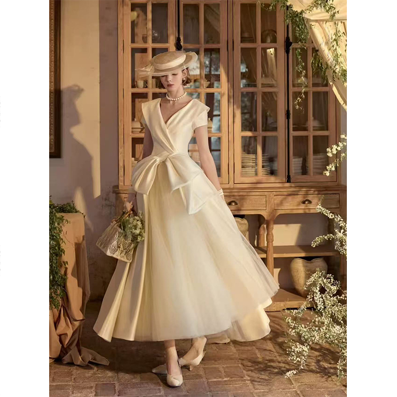 2026 Spring/Summer New Arrival Yu Ai Handmade Light Wedding Dress Little Gown Lily of the Valley Queen Slimming French Hepburn Style Bride 2026 Spring/Summer New Arrival Yu Ai Handmade Light Wedding Dress Little Gown Lily of the Valley Queen Slimming French Hepburn Style Bride