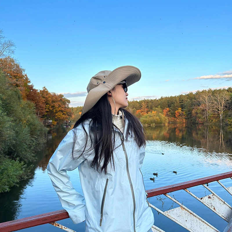 Ethereal Blue Jacket for Women, New Spring and Autumn Windproof and Waterproof Hiking and Mountaineering Jacket, Functional Windbreaker, Couple's Trendy Style