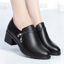 Yierkang womens shoes spring and autumn leather middle-heel mother shoes single shoes womens deep mouth non-slip soft bottom middle-aged and elderly large-size leather shoes