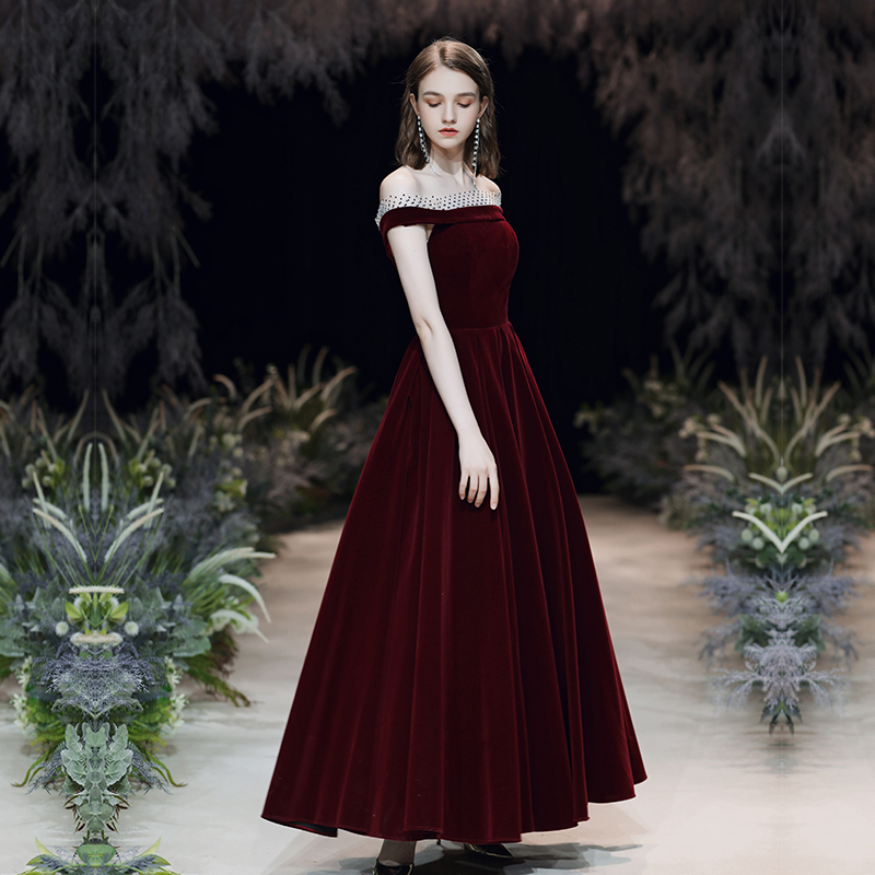 Evening dress for elementary school students, fitted Evening dress for elementary school students, fitted