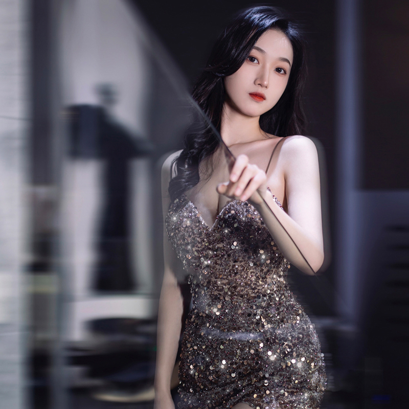 Evening dress, sexy nail sequins, light luxury style, lifting effect, fitted Evening dress, sexy nail sequins, light luxury style, lifting effect, fitted