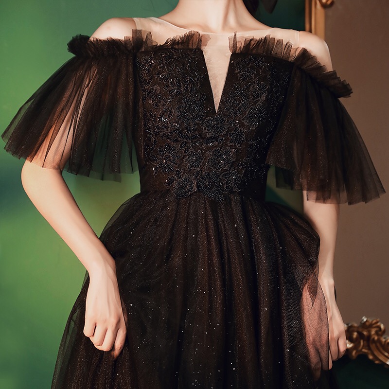 Evening dress, black skirt, bright catchy style Evening dress, black skirt, bright catchy style