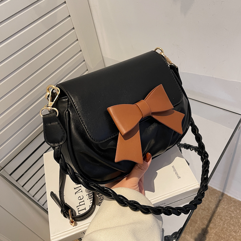 Small Crowddesign Butterfly Knot Single Shoulder Bag Bag Woman Bag 2022 New Fashion Texture Pleated Single Shoulder Armpit Bag