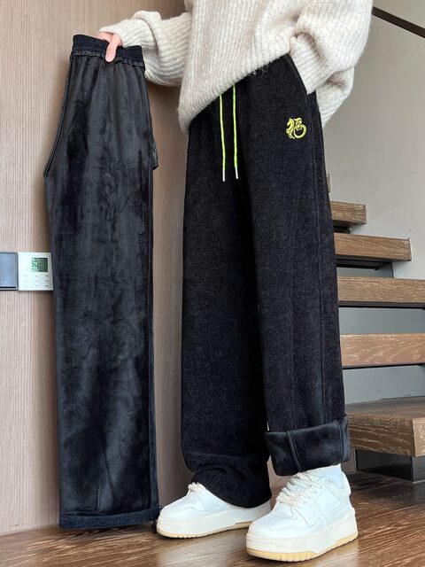 Teenagers' Pants with Fleece Lining, Thickened for Autumn and Winter, Loose Straight-Leg Sweatpants for Boys, Casual Long Pants for Middle and High School Students