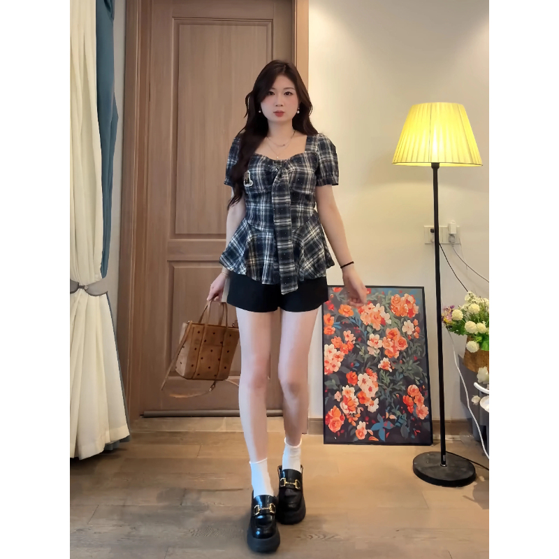 Plus-Size Korean-Style Outfit for Summer, New College-Style Retro Plaid Rhinestone Bow Shirt for Women
