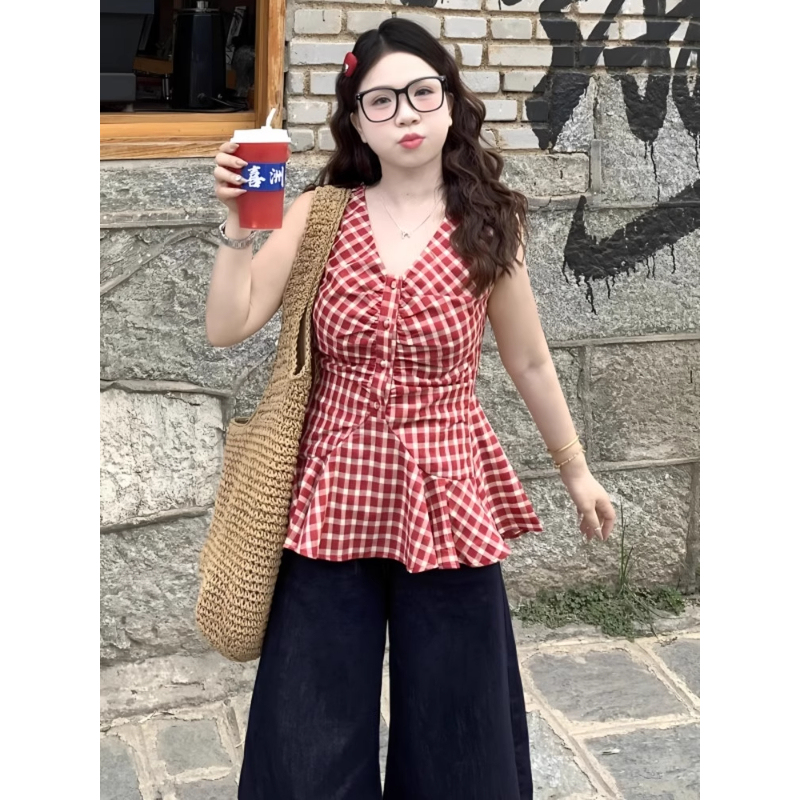 Plus Size Women's V-Neck Red Plaid Cinched Waist Camisole Summer Slimming Sleeveless Top for Inner Wear or Outer Wear