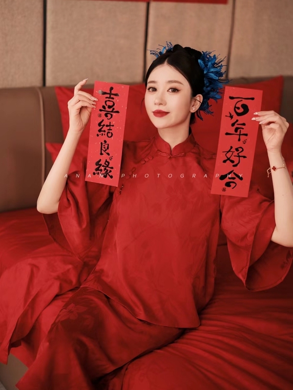 Hechun New Chinese-Style Wedding Morning Gown for Women, Bride's High-End Toast Dress, Wedding Morning Photo Shoot Dress, Engagement Cheongsam Dress Hechun New Chinese-Style Wedding Morning Gown for Women, Bride's High-End Toast Dress, Wedding Morning Photo Shoot Dress, Engagement Cheongsam Dress
