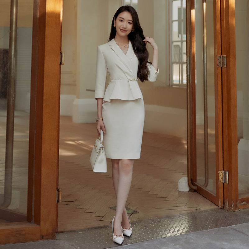 Zhong Liteng Beige Suit Dress for Women, New Spring Business Attire, Elegant Goddess Style, Fashionable Slim-Fitting Pencil Skirt