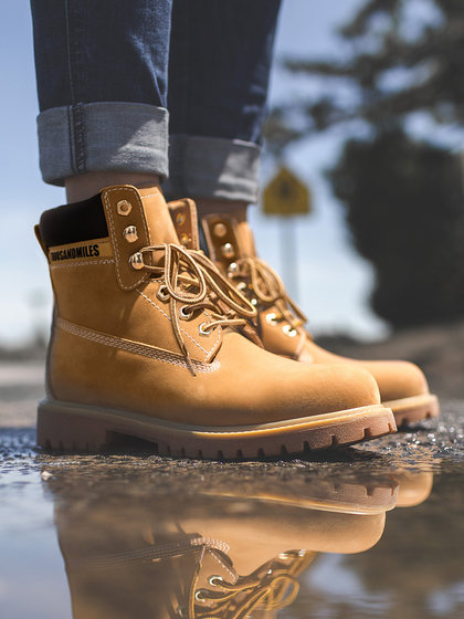 马登工装美式休闲大黄靴中帮马丁靴户外登山靴复古靴子男秋季新款