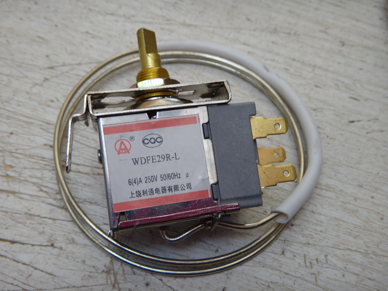 Регулятор холодильника самсунг. Da47-00149b. Термореле для холодильника самсунг. Термостат pfn-c171 для холодильника goldstar gr-392fdc. Термостат samsung da47-00149b для холодильника.