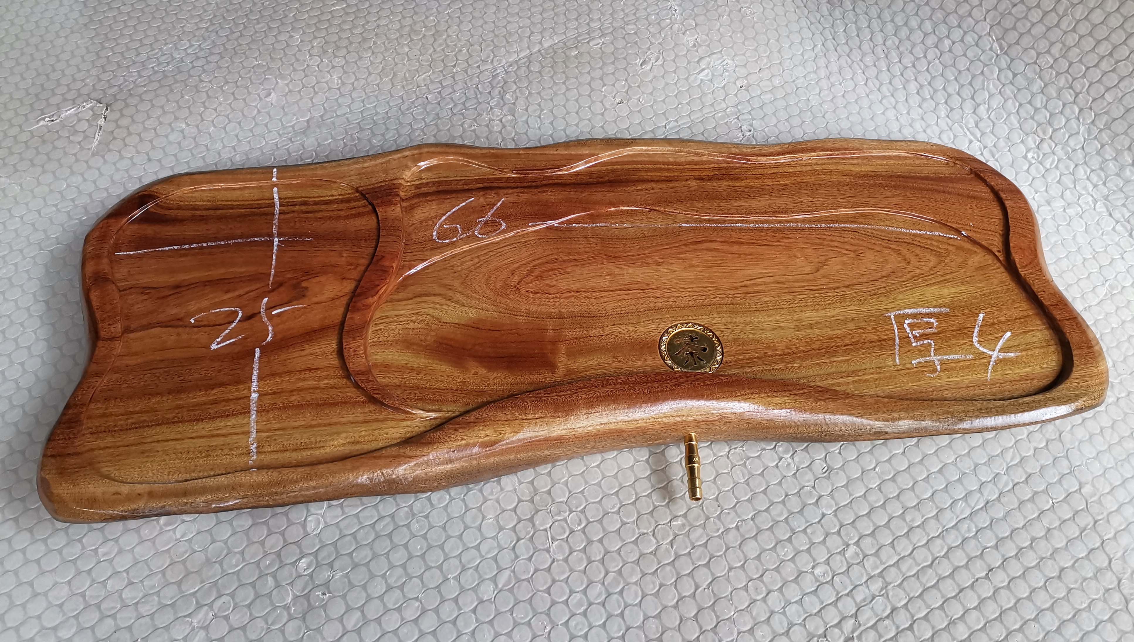 Camphor wood block Red camphor wood board Wardrobe layer board backboard Red camphor tea tray