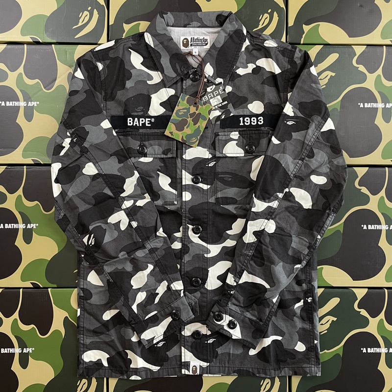 Bape Black and White Camouflage Glow-In-The-Dark Camouflage Shirt with Letter Print, Workwear Military Style, Two-Pocket Shirt