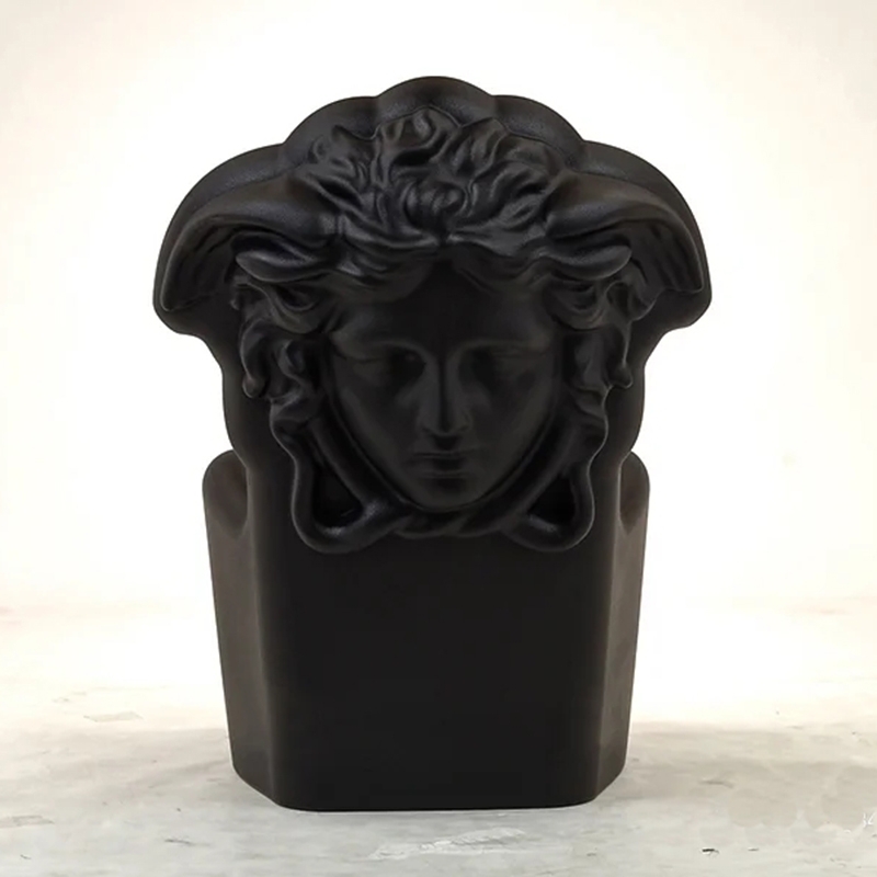 Light luxury fiberglass Versace leisure chair outdoor single chair shaped sofa chair color single chair negotiation chair furniture