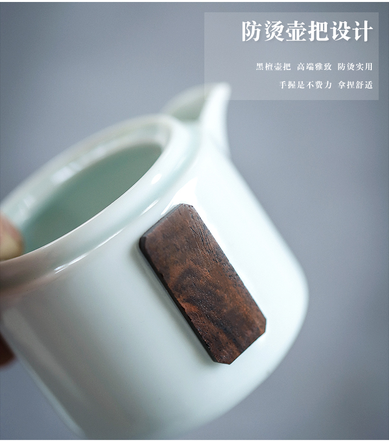 Porcelain easy travel heng tong kung fu tea sets, small household is suing portable bag type crack a pot of two cups of tourism