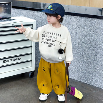 Boys' Sweatshirt Set, Spring and Autumn Style, Cool and Stylish Korean Fashion, Trendy Spring Outfit for Boys, Casual Sports Two-Piece Set